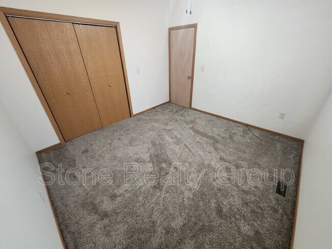 Foto del edificio - 2476 N Main St