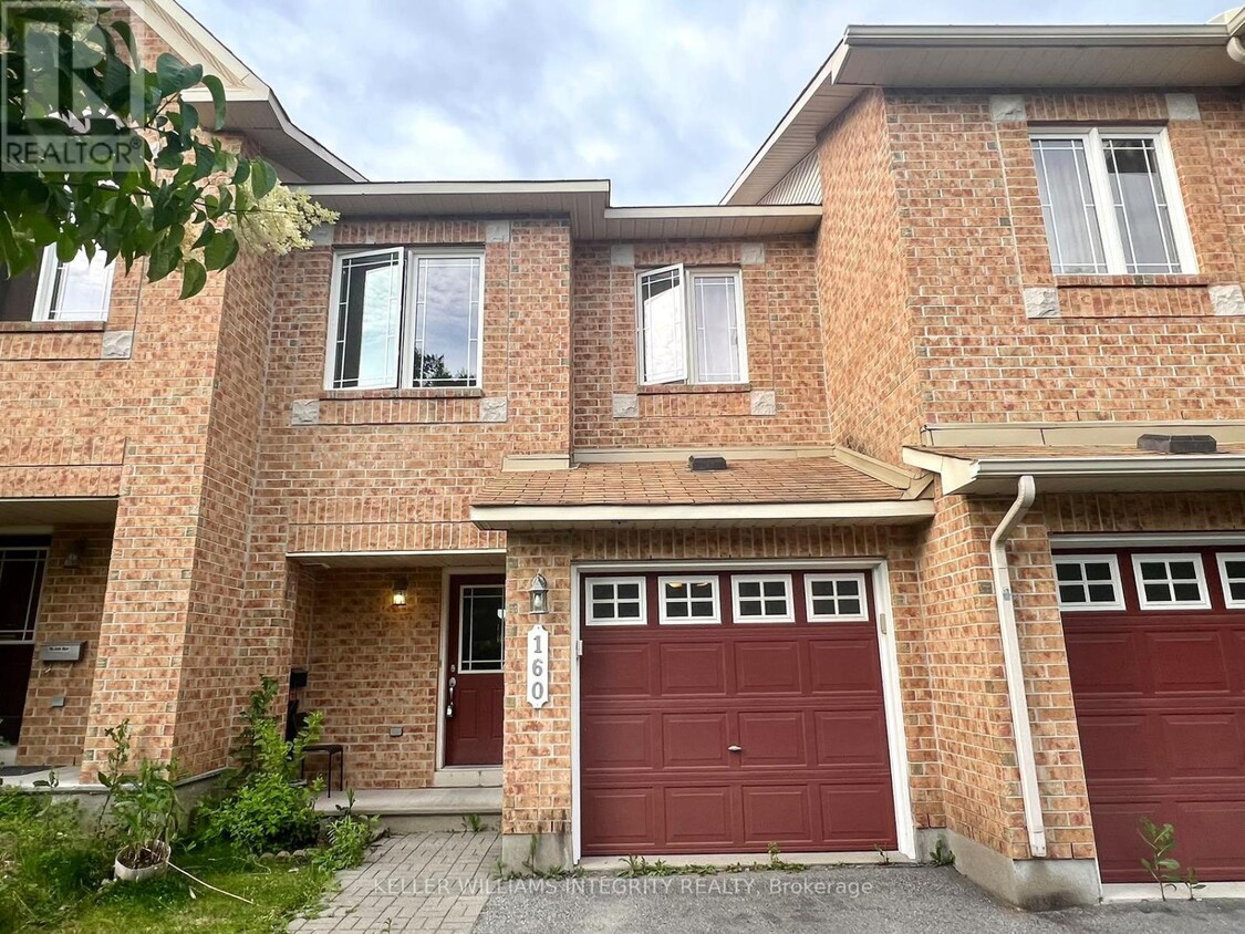 Primary Photo - 160 Forestbrook St