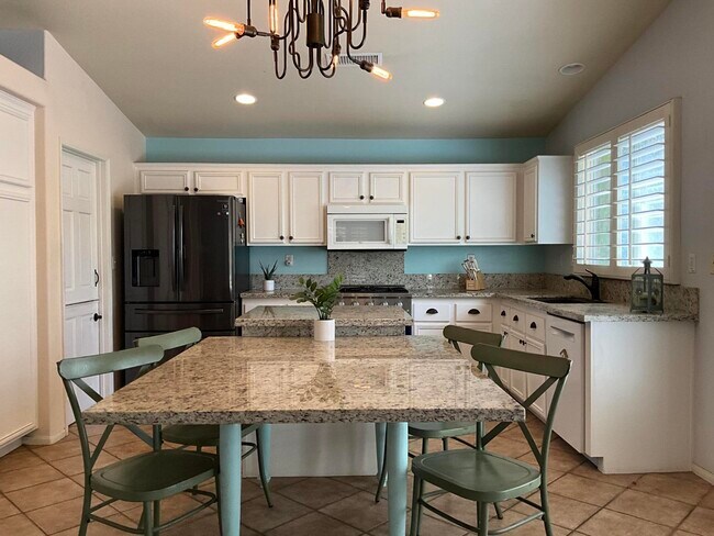 Building Photo - 79269 Paseo Del Rey