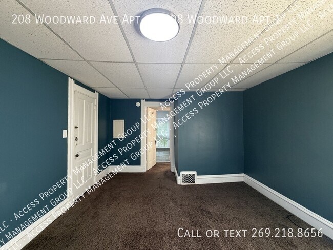 Building Photo - 208 Woodward Ave
