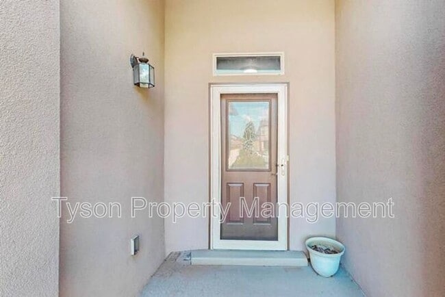 Building Photo - 2621 Cerro Chafo Rd SE