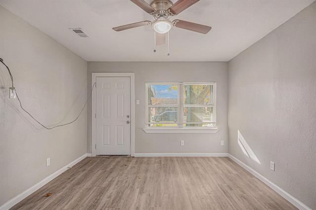 Foto del edificio - 406 Dawson Cir