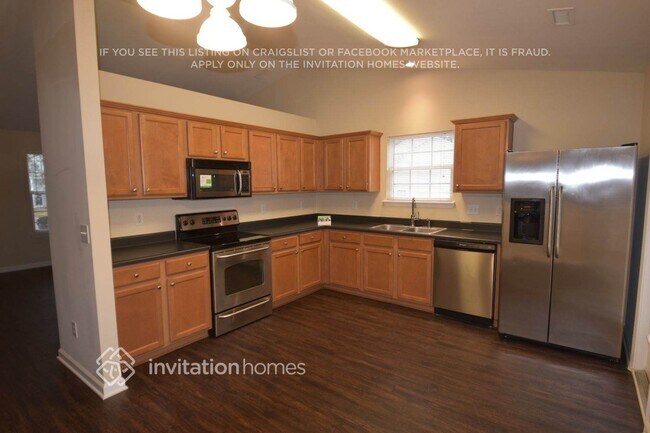 Foto del edificio - 3940 Laurel Glen Dr