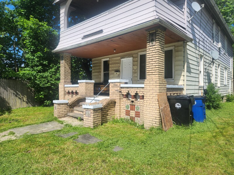 Foto principal - 2871 E 111th St
