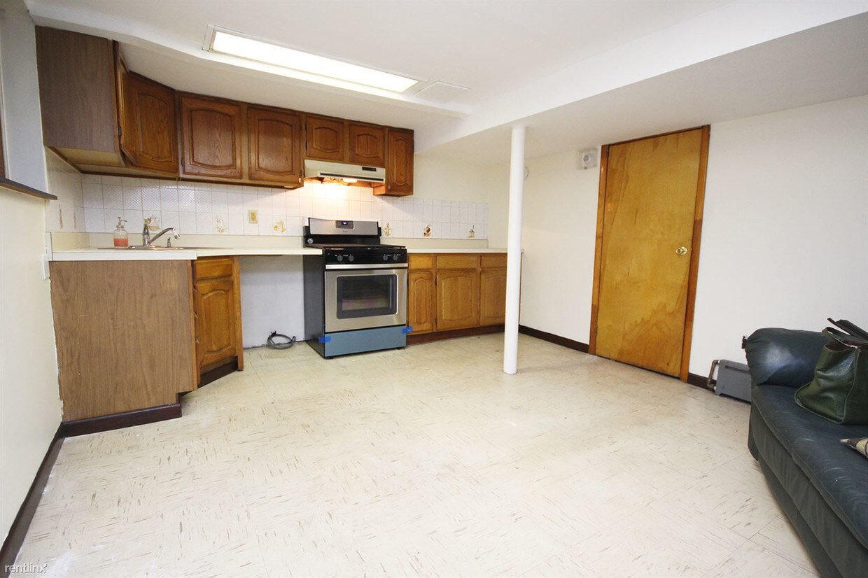 2256 37th St, Astoria, NY 11105 Condo for Rent in Astoria, NY