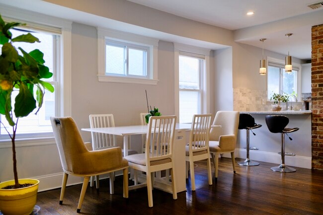 Building Photo - 164 Mystic Valley Pky