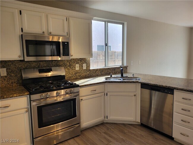 Foto del edificio - 8218 Tone St