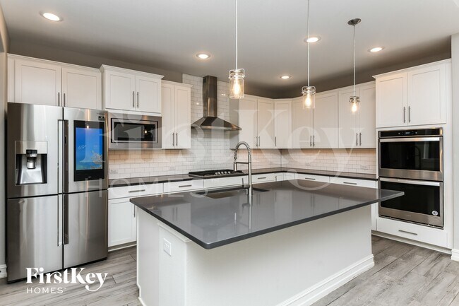 Foto del edificio - 937 Crest Breeze Dr