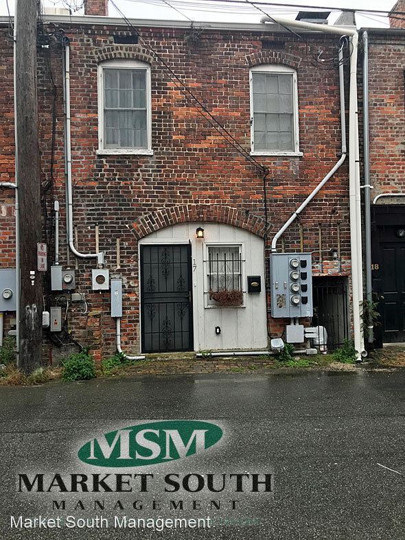 Primary Photo - 16 W Oglethorpe Ave
