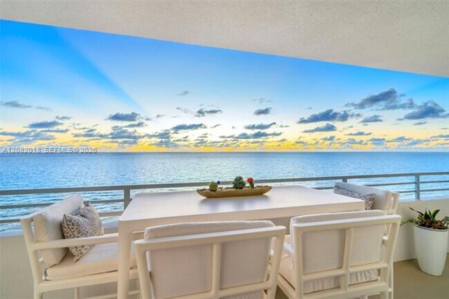 Building Photo - 5555 Collins Ave