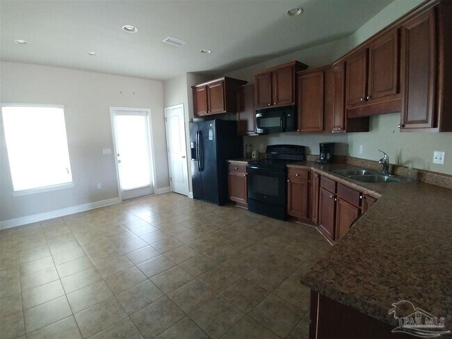 Foto del edificio - 9549 Laramie Dr