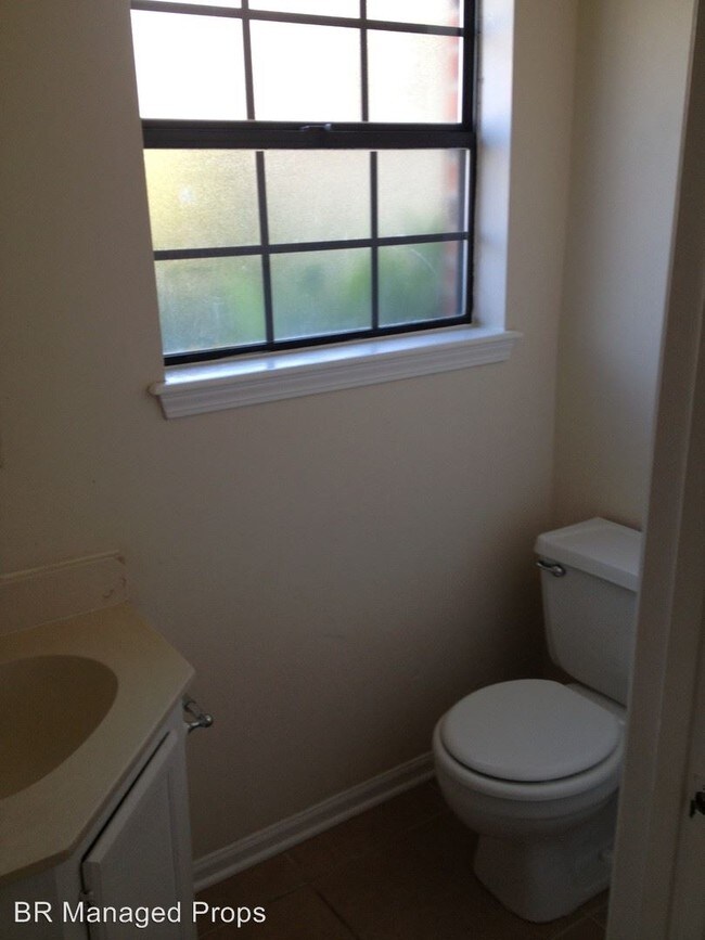 Building Photo - 7071 1 Perkins Pl Dr