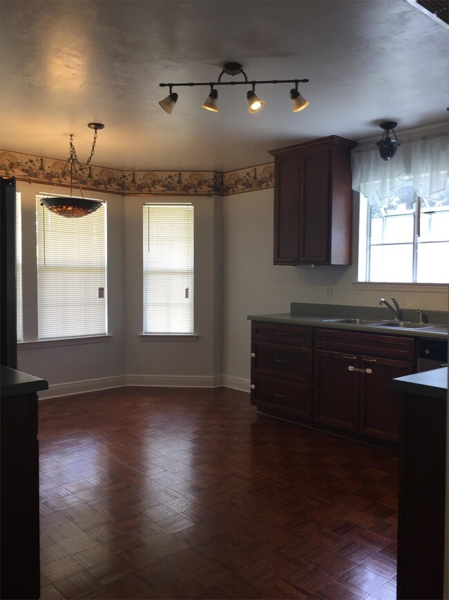 Building Photo - 3494 Lands End Ln