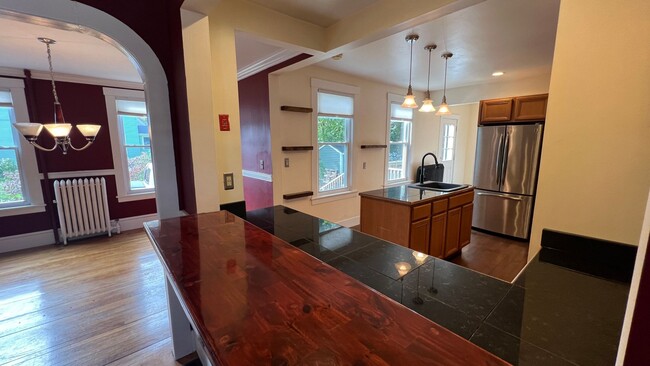 Foto del edificio - Lovely 3 Bedroom New Englander in Wonderfu...