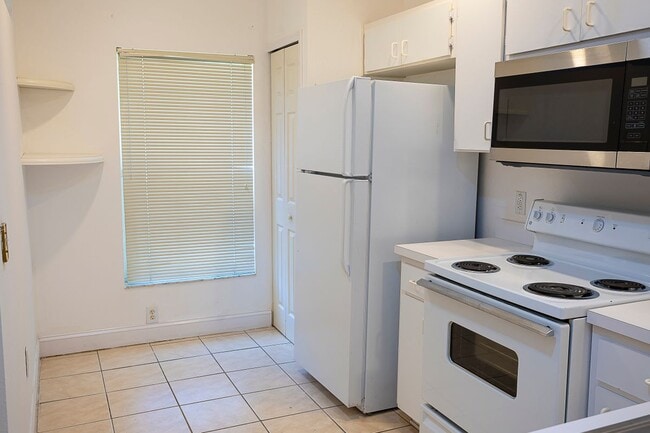 Building Photo - 8545 Hunters Key Cir