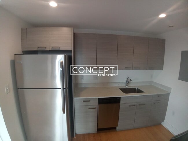 Building Photo - 40 Malvern St