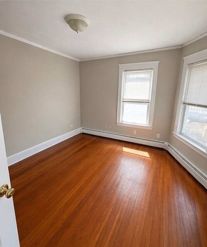 Foto del edificio - 37-39 Pembroke Ave