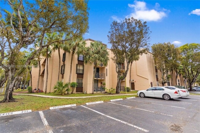 Photo - 14301 N Kendall Dr Apartment