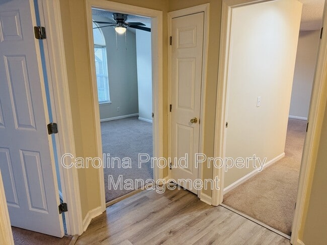 Building Photo - 2932 Mulberry Ln