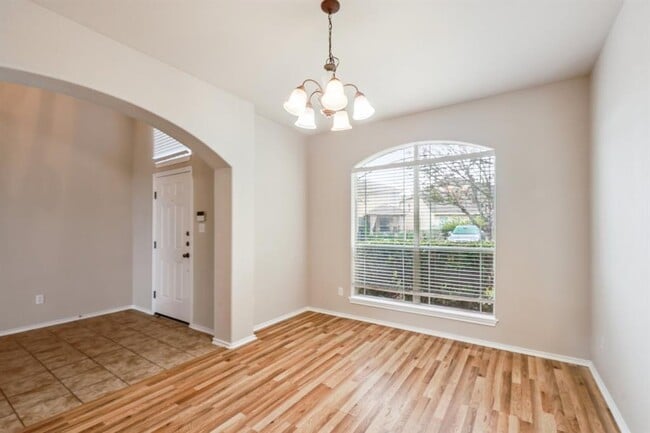 Building Photo - 88 White Magnolia Cir