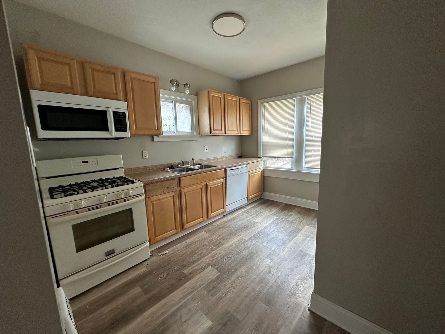 4805-4809 Ardmore Ave Cleveland, OH 44144 – photo 5