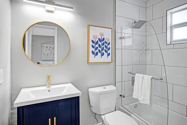 Foto del edificio - 50 Davie Blvd