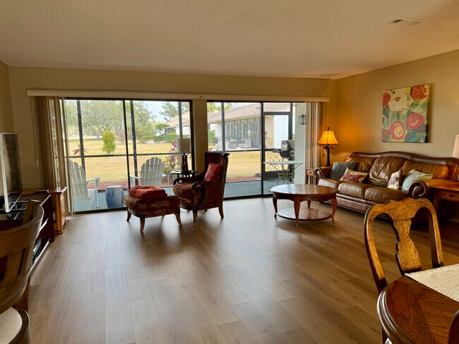 Foto del edificio - 110 Cypress Pl