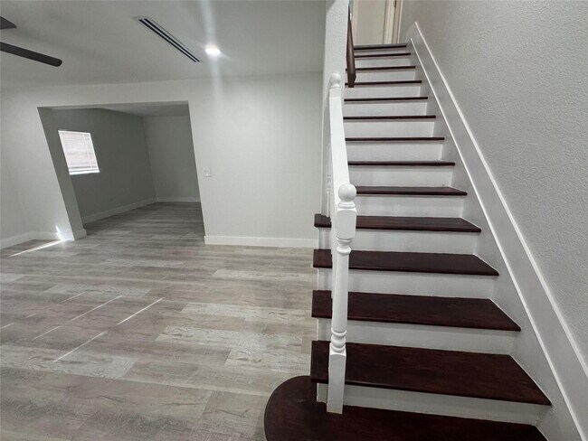 Foto del edificio - 4551 NW 12th St