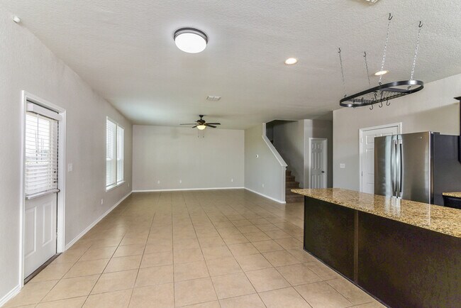 Foto del edificio - 11938 Silent Cyn