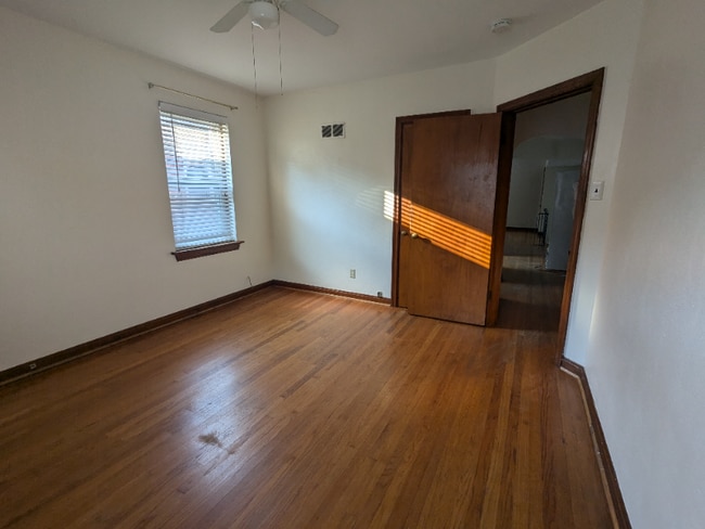 Building Photo - 6259 Eichelberger St