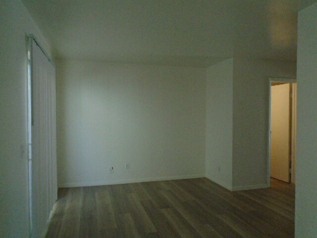Foto del edificio - 512 Acacia Rd