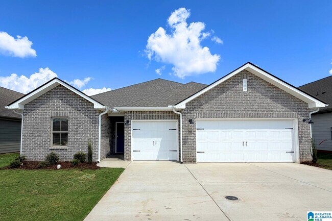 Building Photo - 305 Susan Lynn Dr