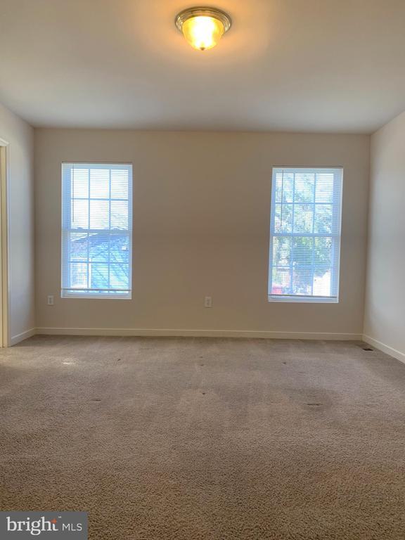 Foto del edificio - 1011 Myrick St