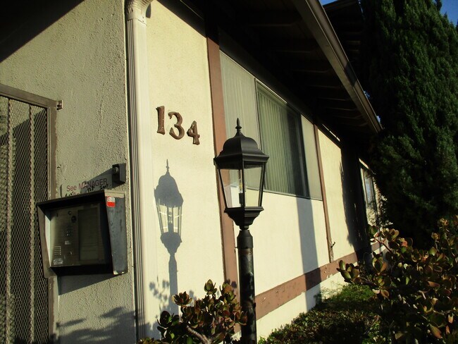 Building Photo - 134 N Belmont St
