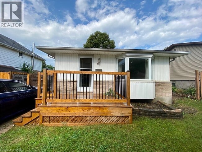 Building Photo - 93 Glenroy Rd