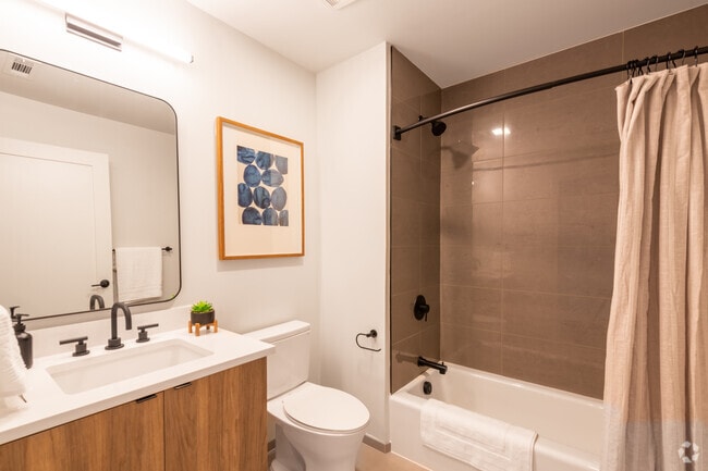 1BR, 1BA - 964 SF - Arthaus Apartments