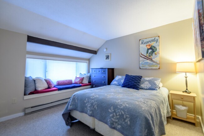 Foto del edificio - 32 Fox Run Rd