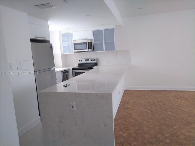 Foto del edificio - 3301 NE 5th Ave