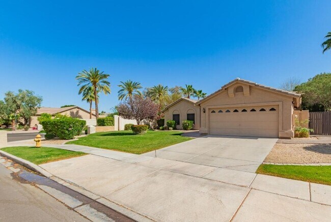 Building Photo - OPEN HOUSE 7/20/2026   1:30 TO 2:30    "FR...