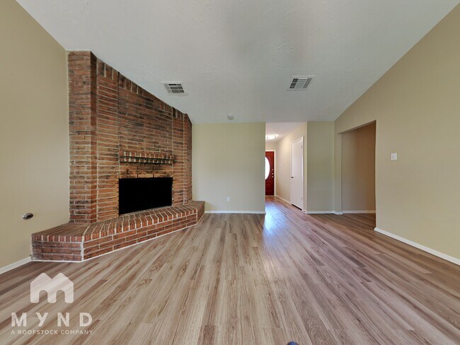 Foto del edificio - 7822 Huron Ct