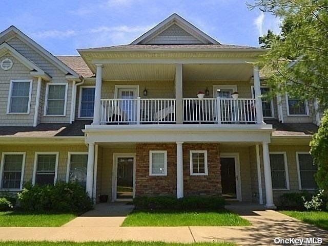 Building Photo - 28 Della Dr