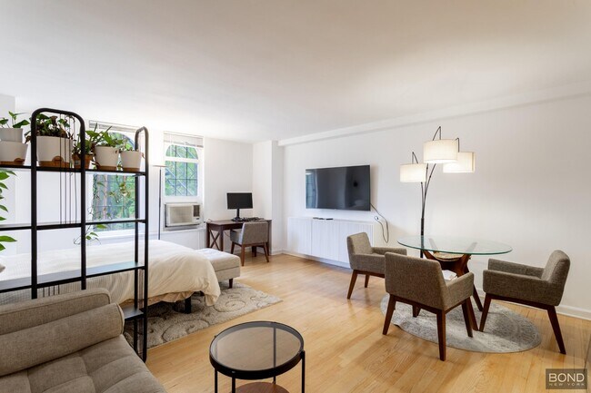 Foto del edificio - 410 W 24 St