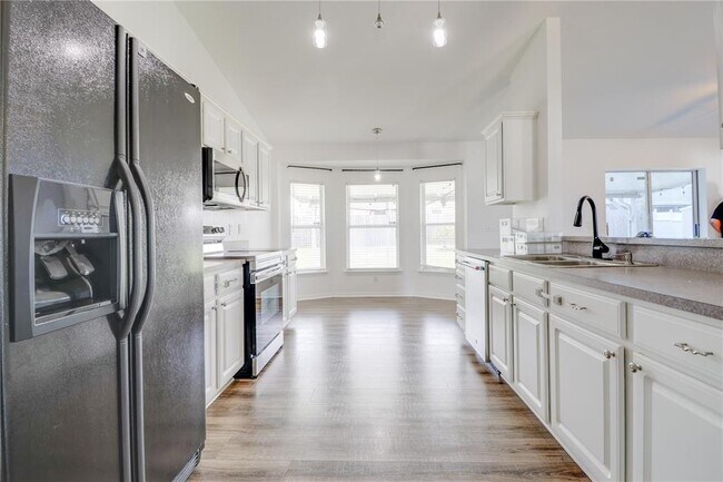 Foto del edificio - 12748 SW 31st Avenue Rd