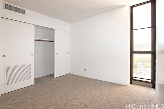 Building Photo - 1717 Mott Smith Dr