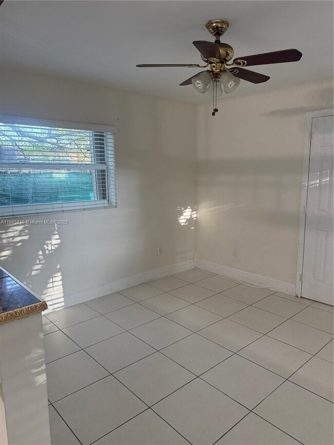 Foto del edificio - 6761 SW 2nd St