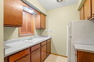 Building Photo - 937 N 37th St