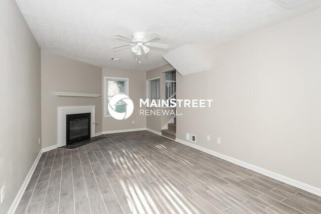 Building Photo - 3 Bedroom Pet-Friendly Home in FAIRBURN, GA with Main Street Renewal