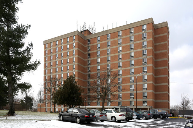 Foto del edificio - Emerson Center 55+ Senior Apartments