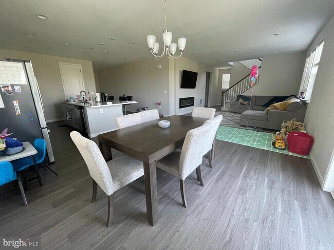 Foto del edificio - 137 Brandenbury Ct