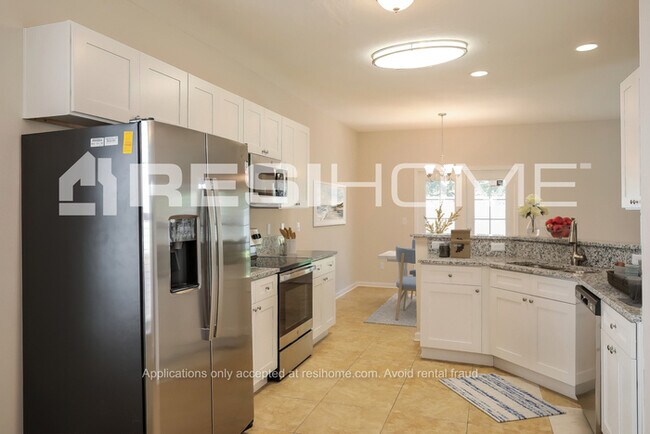 Foto del edificio - 4115 Pebble Brooke Cir